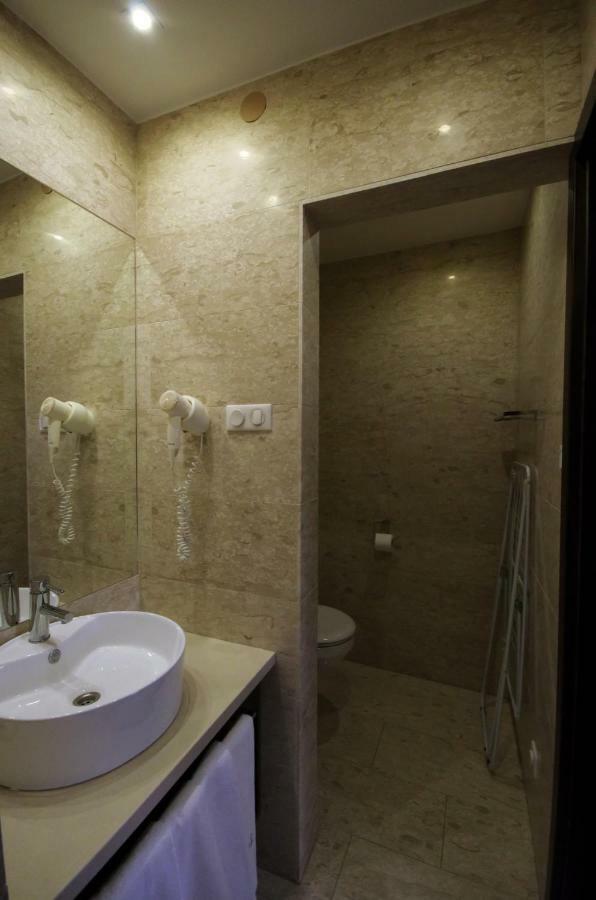 Royal Residence Apartments Gyula Exterior photo